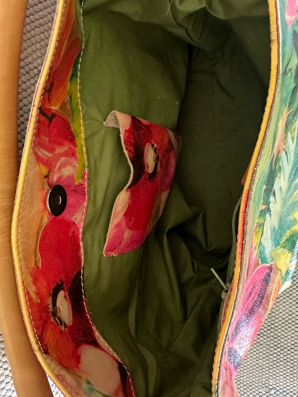 Maurizio Taiuti Floral Pink and Green Shoulder Bag - Picture 4 of 13